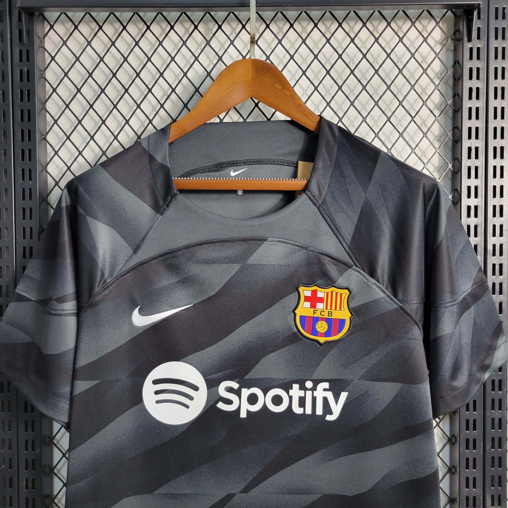 23-24 Barcelona Black Goalkeeper Size S-XXL（Men's Fan Edition） | 衬衫 | M2-3 | Betty ali Chinese suppliers