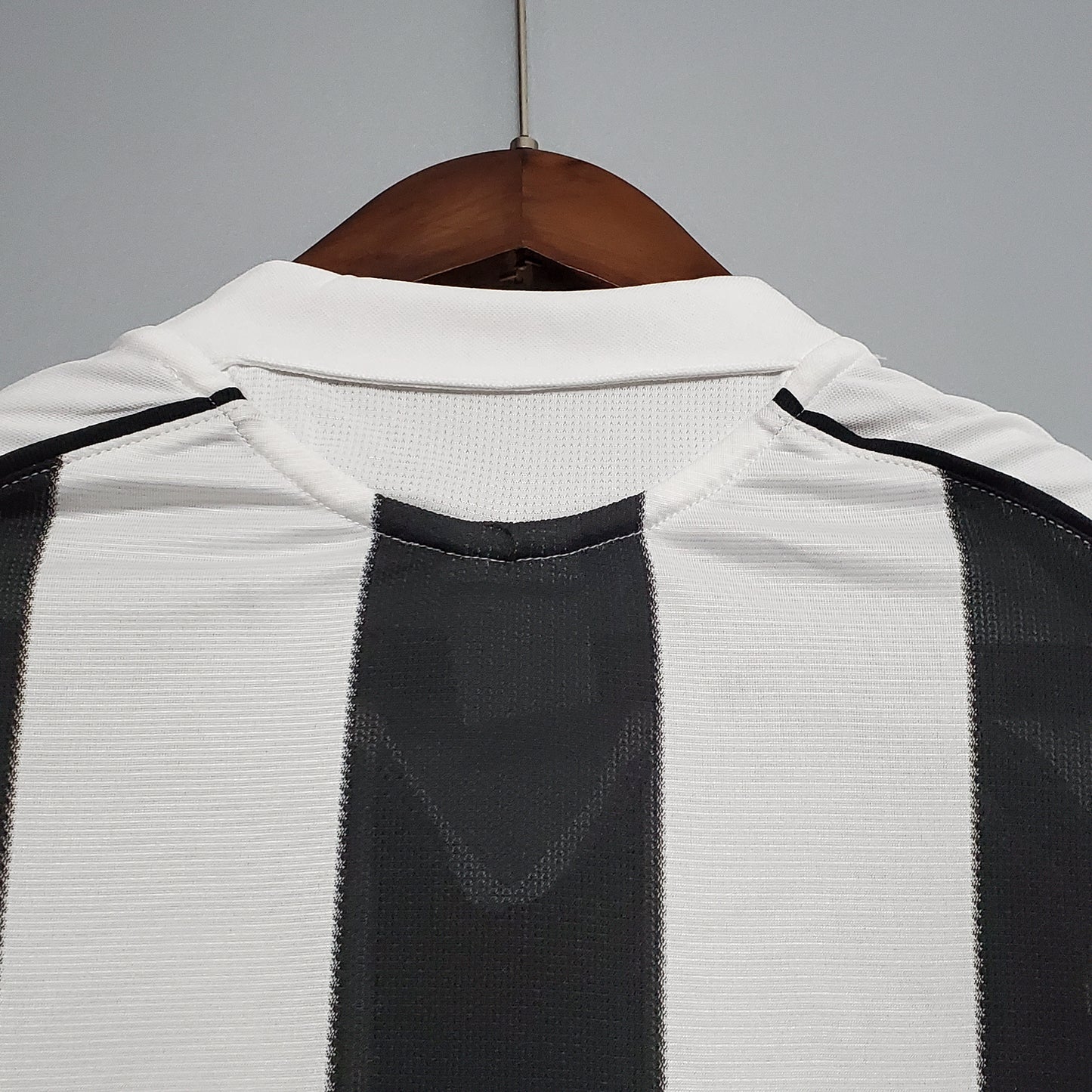 Retro 05/06 Newcastle United home S-XXL（Retro） | 复古/Retro | R | Betty ali Chinese suppliers