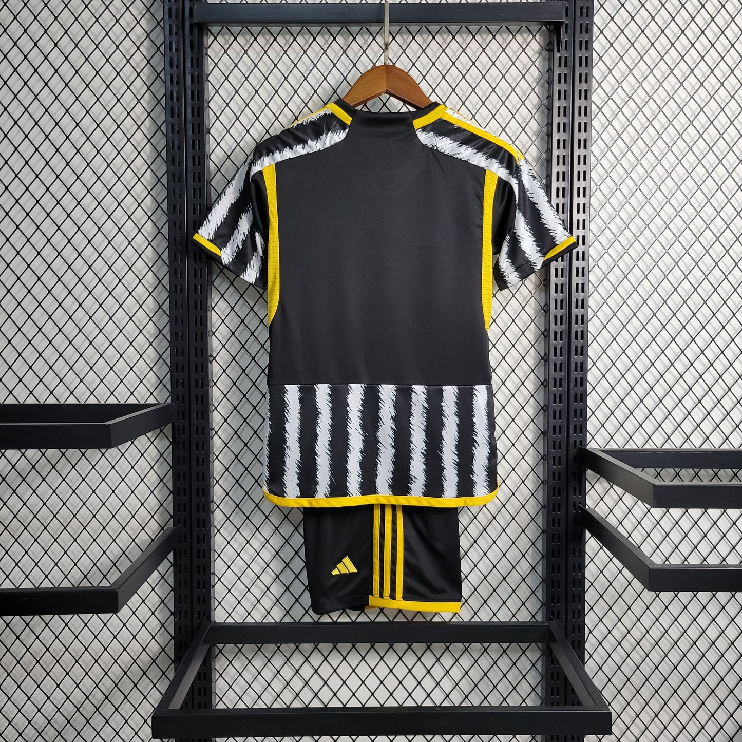 23-24 kids Juventus home size 16-28 | 儿童套装 | M2-2 | Betty ali Chinese suppliers