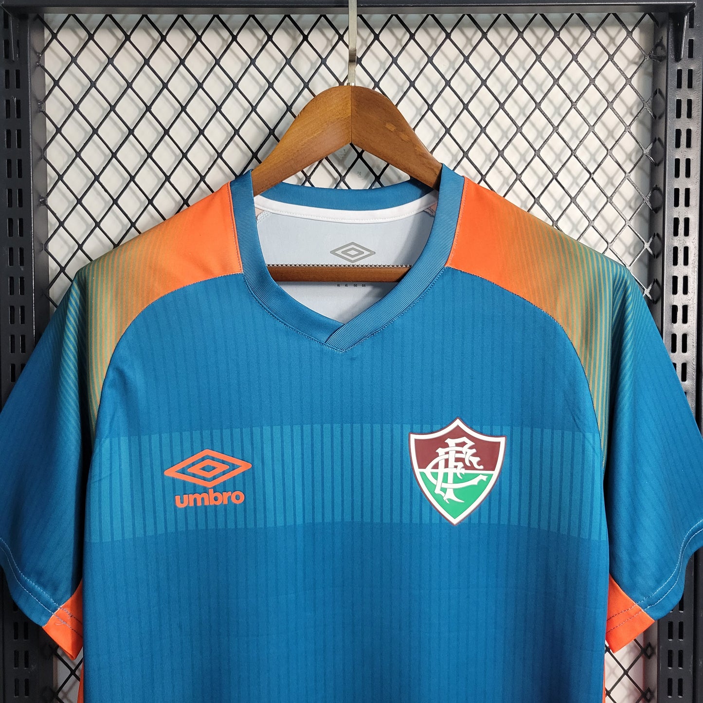 23-24 Fluminense pre match size S-XXL（Men's Fan Edition） | 衬衫 | Betty ali Chinese suppliers