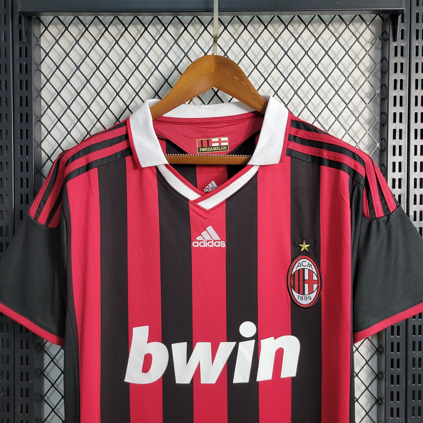 Retro 2009-10 AC Milan Home Size S-XXL | 复古/Retro | R | Betty ali Chinese suppliers