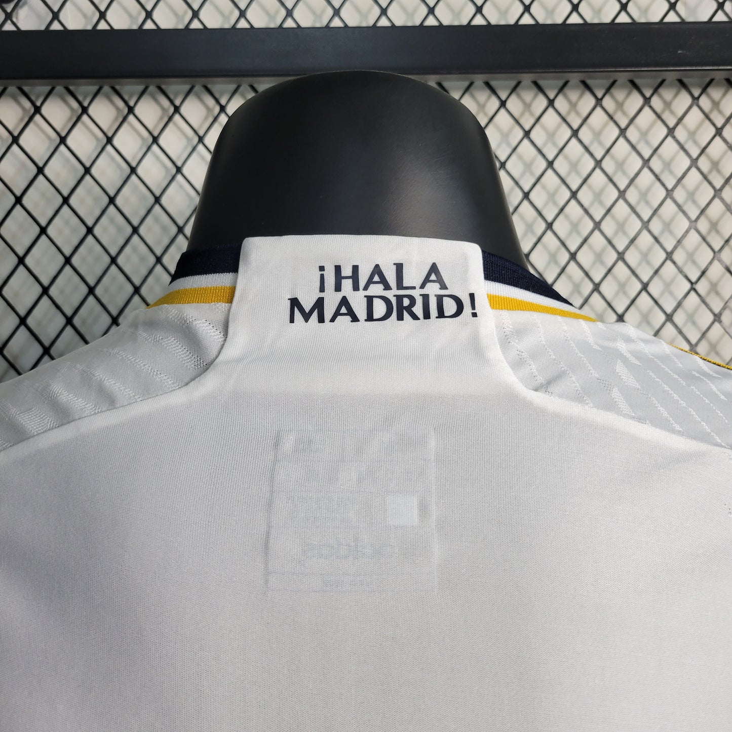 23-24 Players Real Madrid Home Size S-XXL（Men's fan version） | 衬衫 | P2-3 | 中国供应商