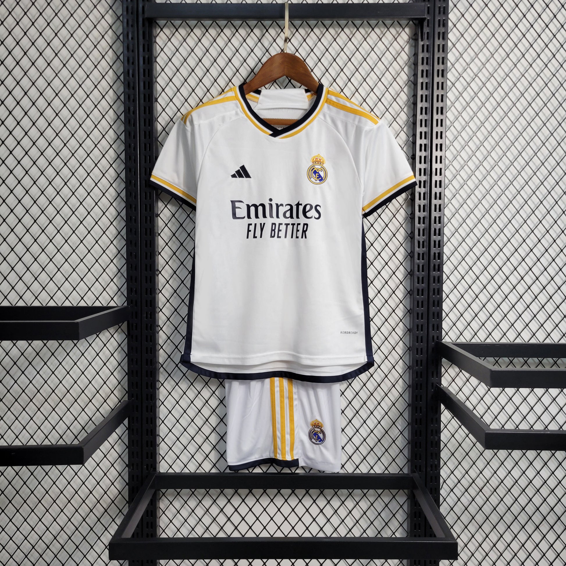 23-24 kids Real Madrid Home Size 16-28 | 儿童套装 | M2-3 | Betty ali Chinese suppliers