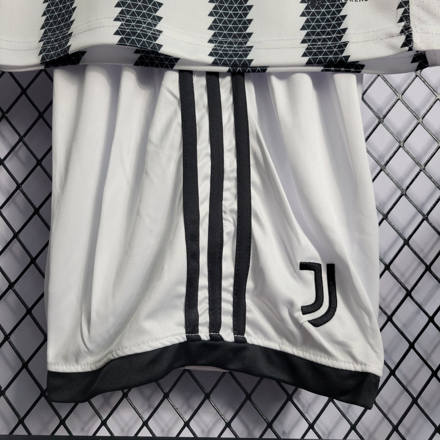 22/23 Kids Juventus Home 16-28 | 儿童套装 | M2-2 | 中国供应商