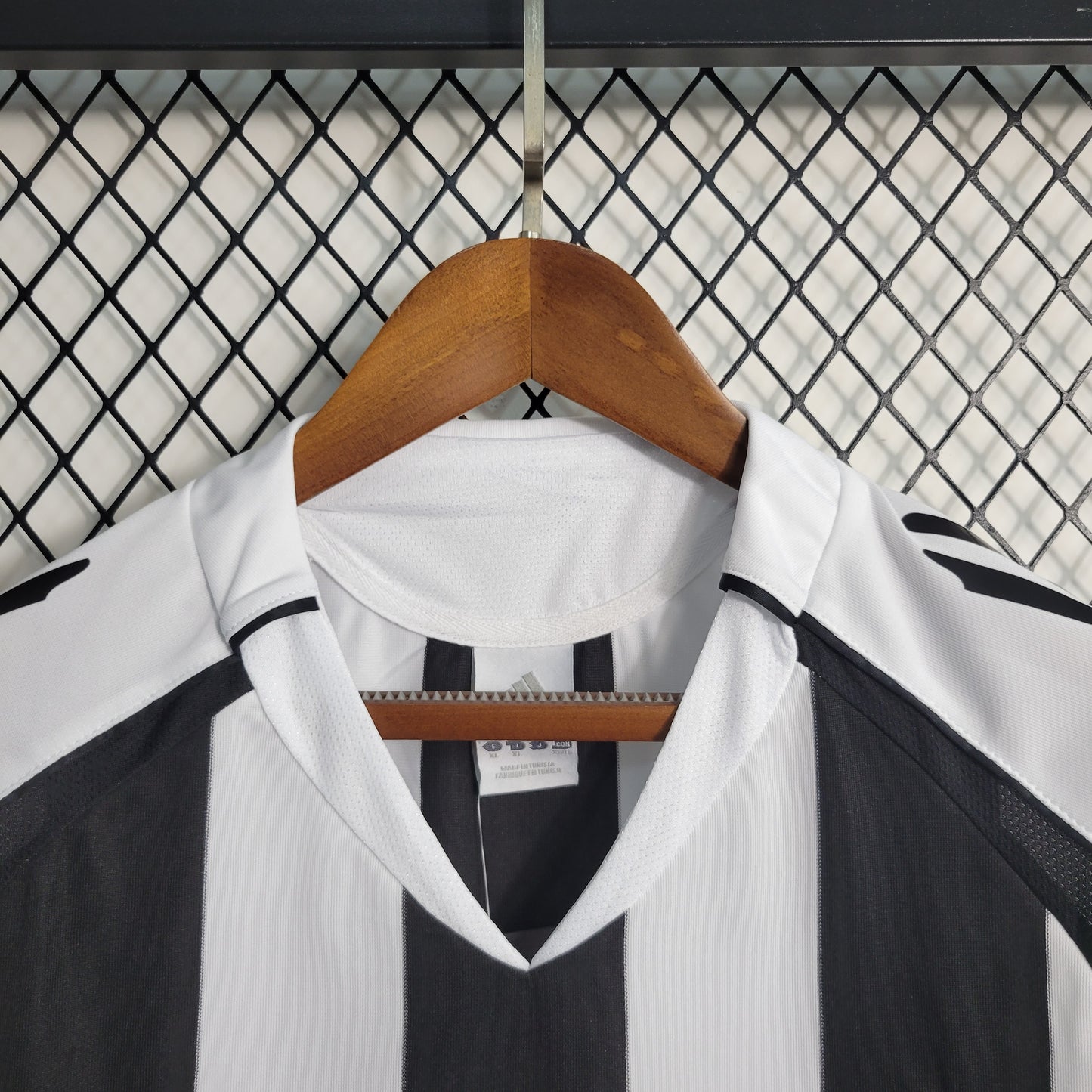 Retro 2004-06 Newcastle United Home Size S-XXL | 复古/Retro | R | Betty ali Chinese suppliers