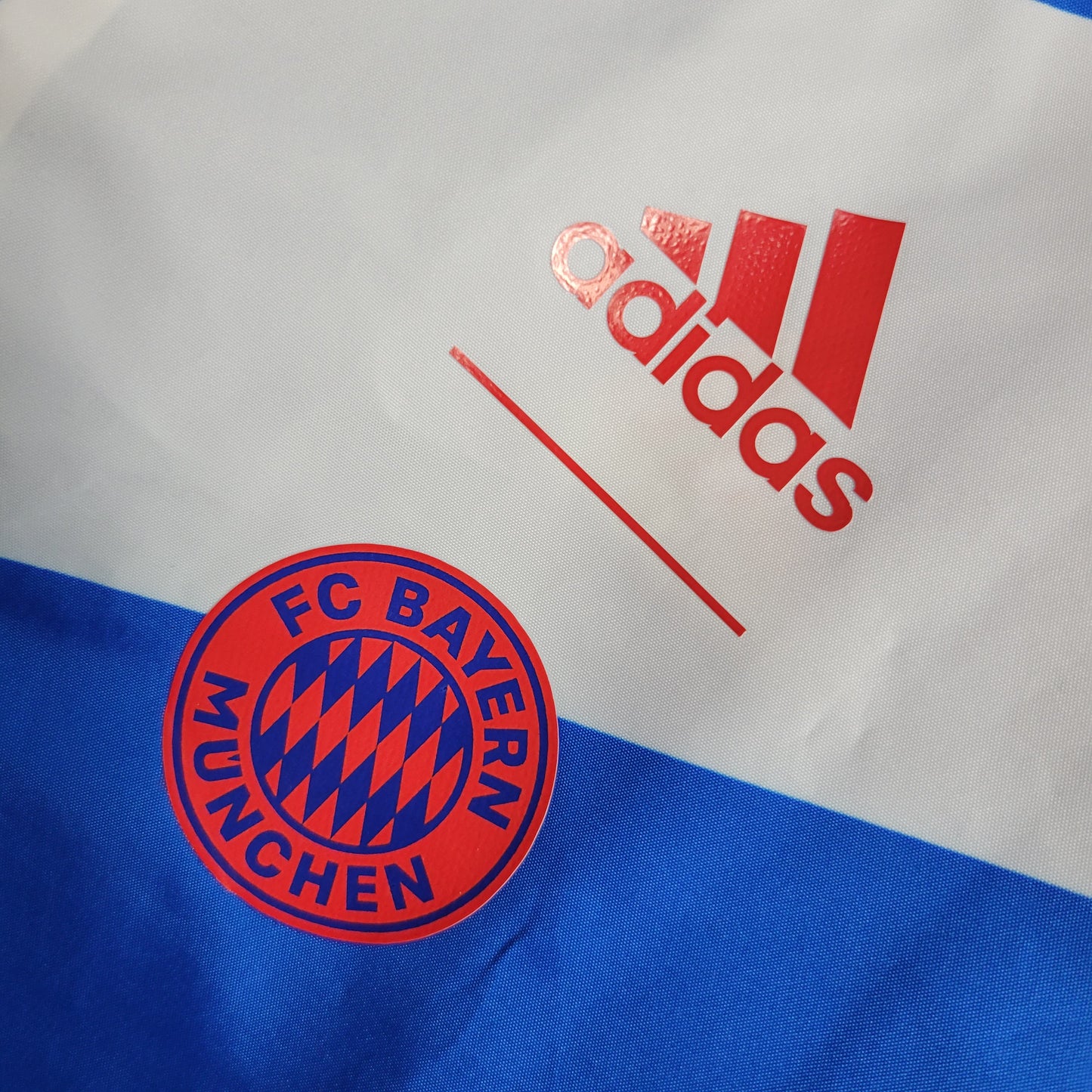 23-24 Reversible Windbreaker Bayern Munich S-XXL | 风衣 | B3 | 中国供应商