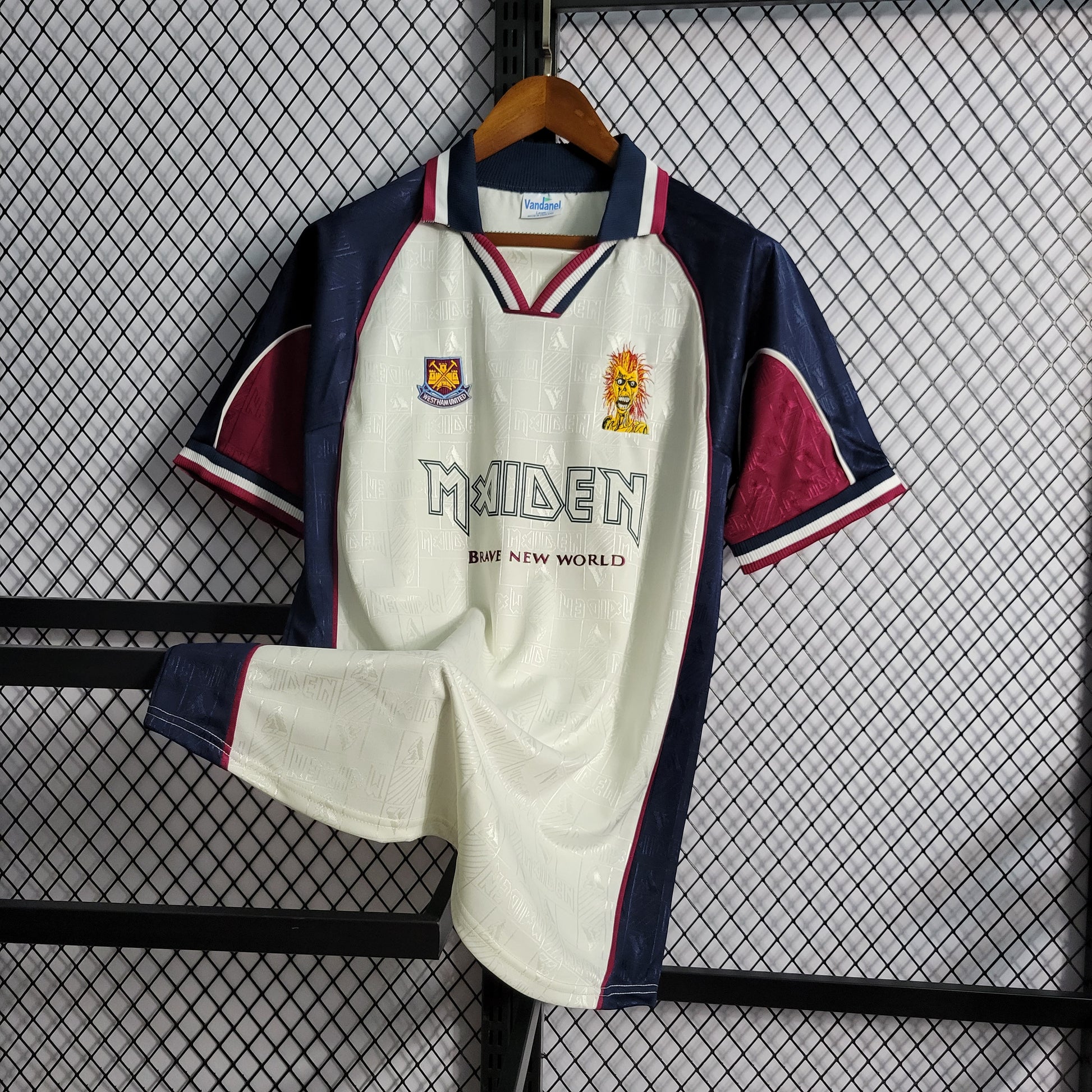 Retro 1999 West Ham Iron Maiden Away Edition Size S-XXL | 复古/Retro | R | Betty ali Chinese suppliers