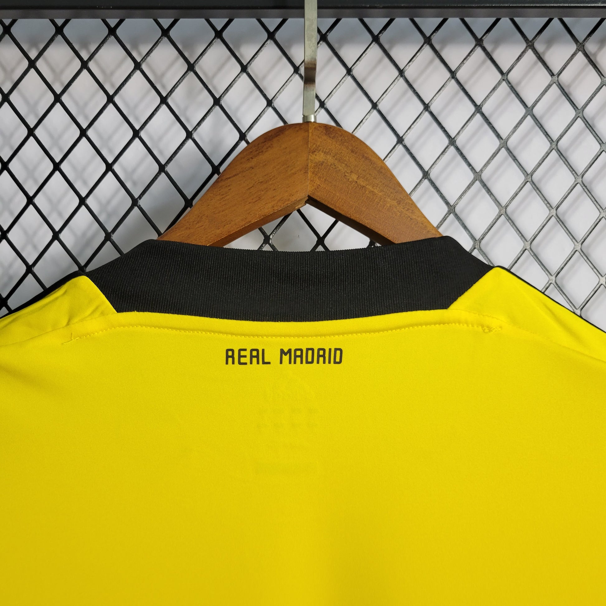 Retro 2011/12 Real Madrid Yellow Goalkeeper Size S-XXL | 复古/Retro | R | Betty ali Chinese suppliers