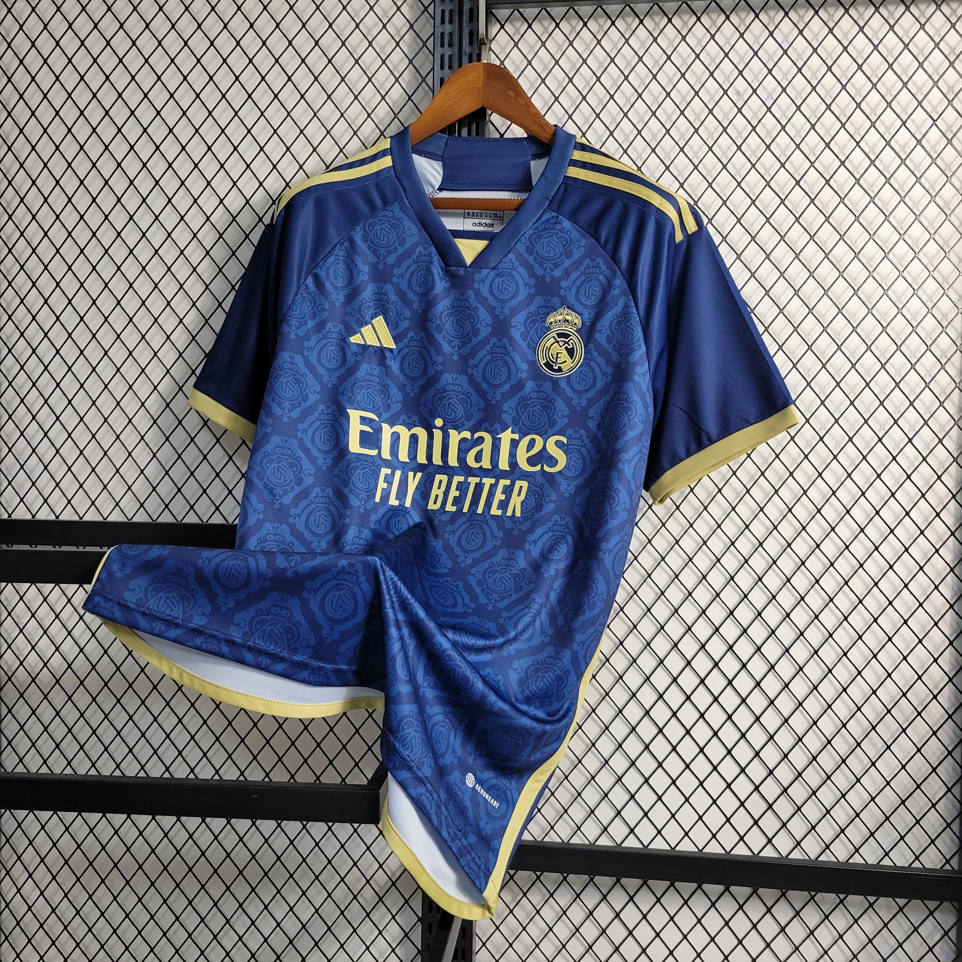 23-24 Real Madrid Royal Blue Size S-XXL（Men's fan version） | 衬衫 | M2-3 | 中国供应商