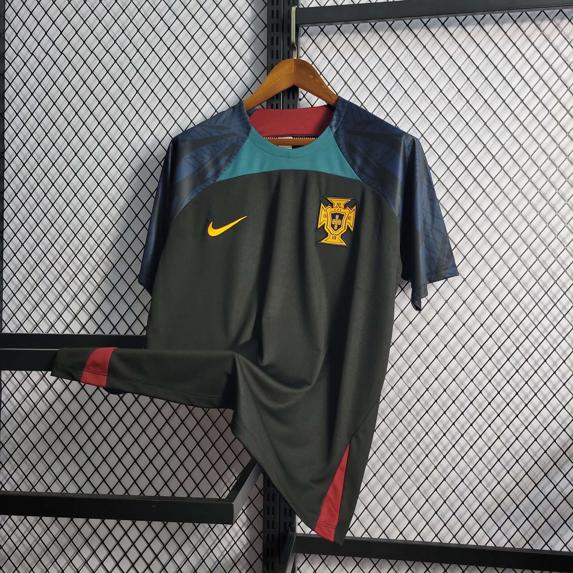 22/23 Portugal Black Training Suit S-XXL（Men's Fan Edition） | 衬衫 | M3-27 | Betty ali Chinese suppliers