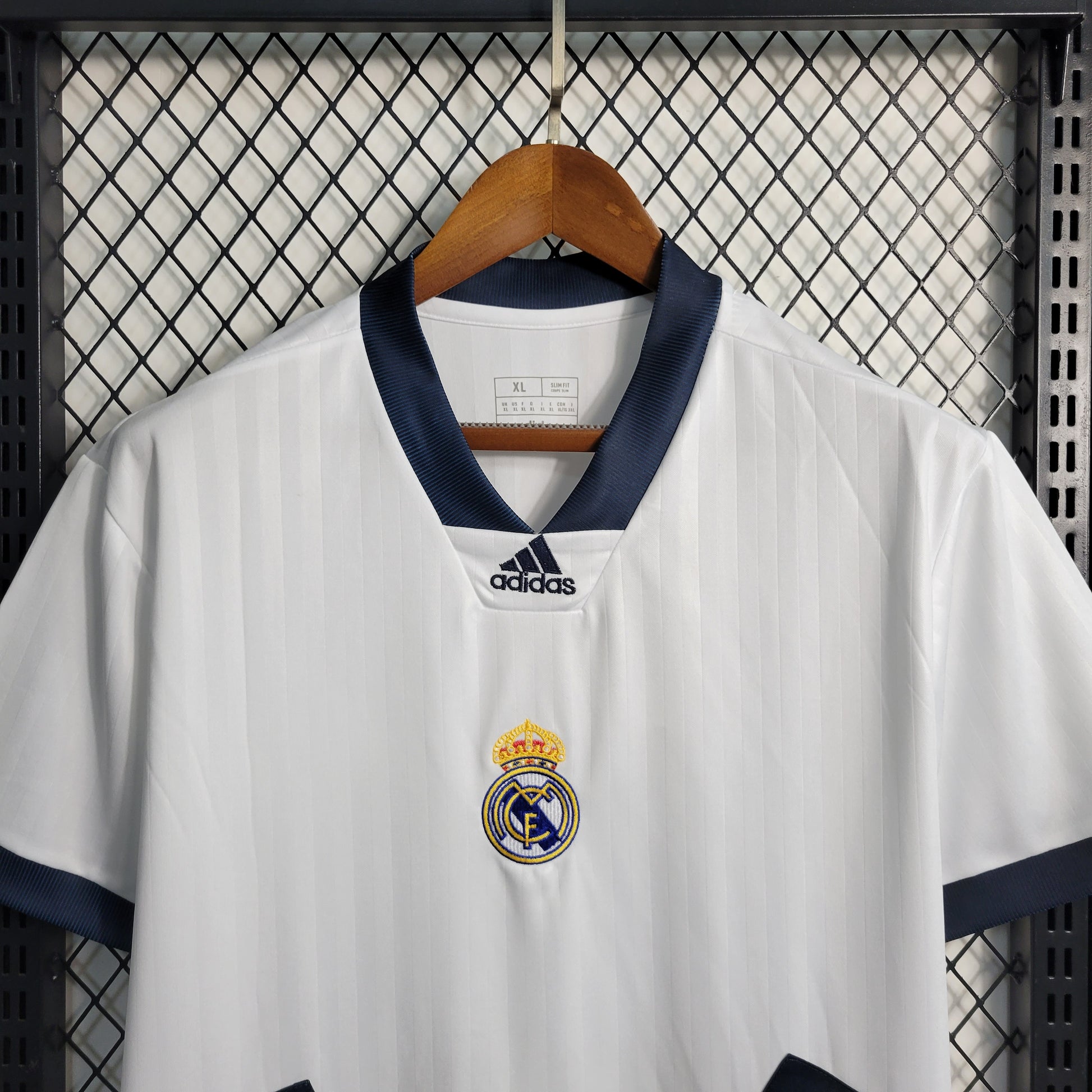 23-24 Real Madrid White Size S-XXL（Men's Fan Edition） | 衬衫 | M2-3 | Betty ali Chinese suppliers