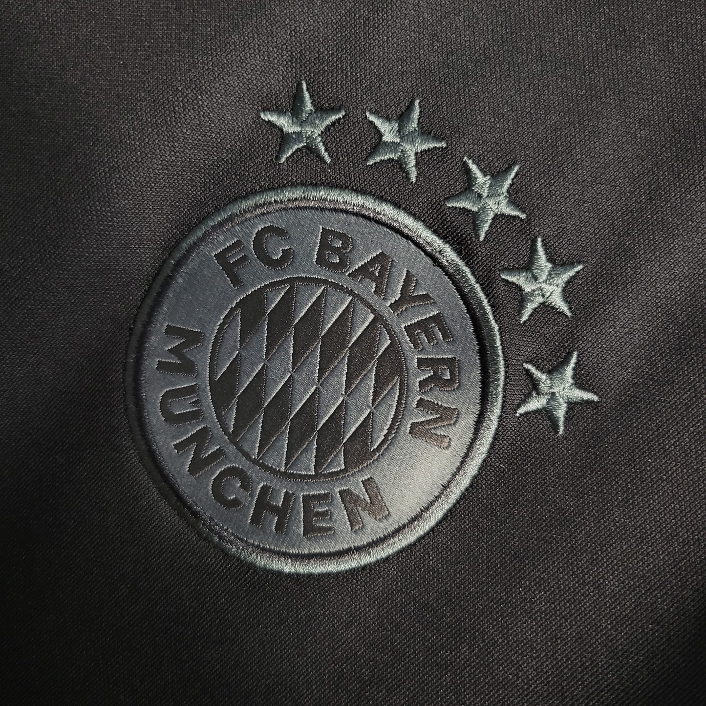 23-24 Bayern Munich Black Special Edition Size S-XXL（Men's fan version） | 衬衫 | 中国供应商