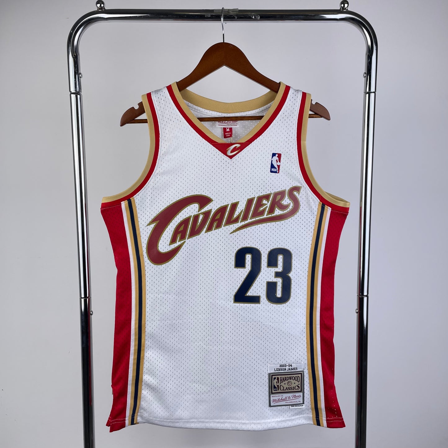 MN heat-pressed retro jersey: SW Cavaliers 03/04 season white NBA : #23 | NBA | NBA | Betty ali Chinese suppliers