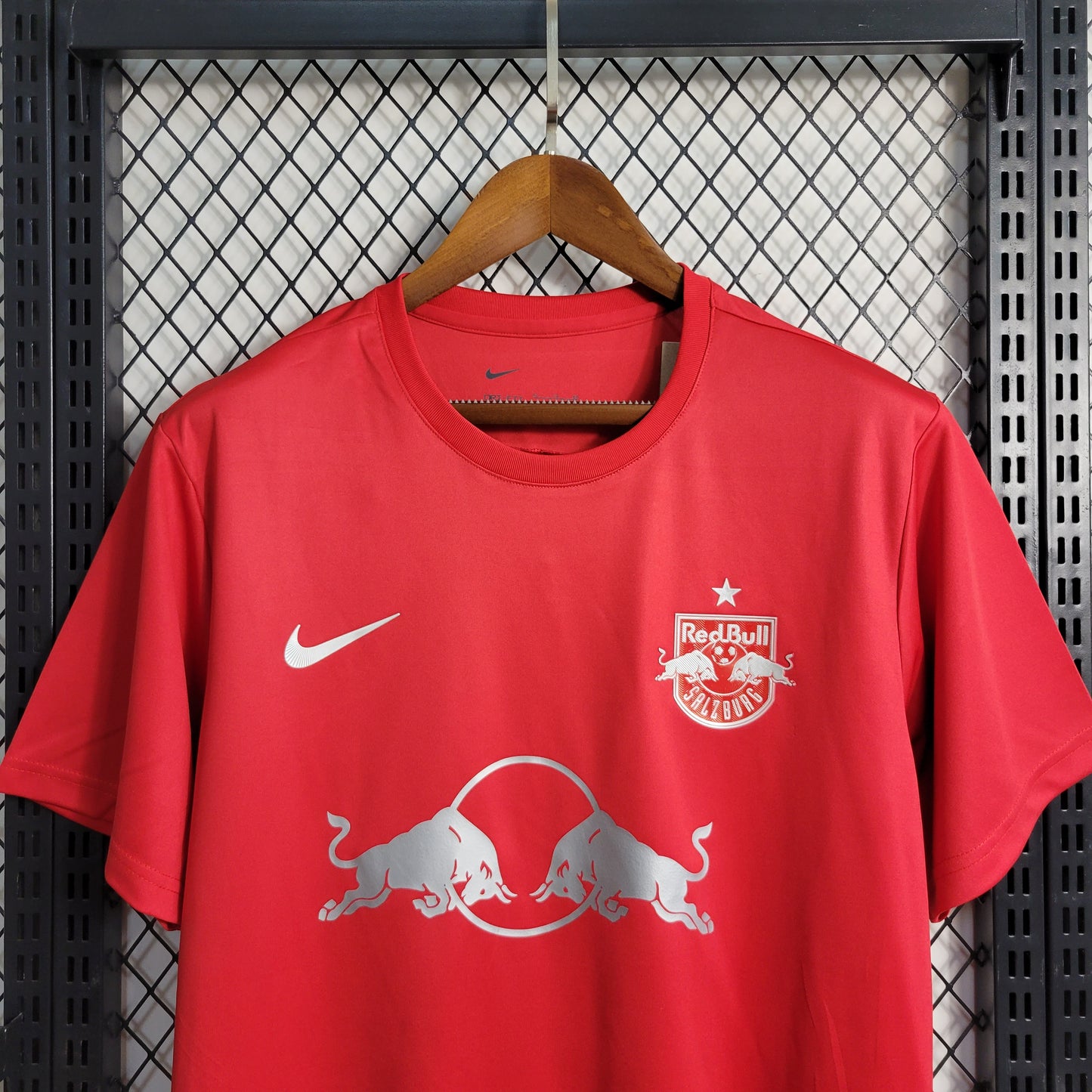 23-24 RB SALZBURG Bull Red Special Edition Size S-XXL（Men's Fan Edition） | 衬衫 | M2-5 | Betty ali Chinese suppliers