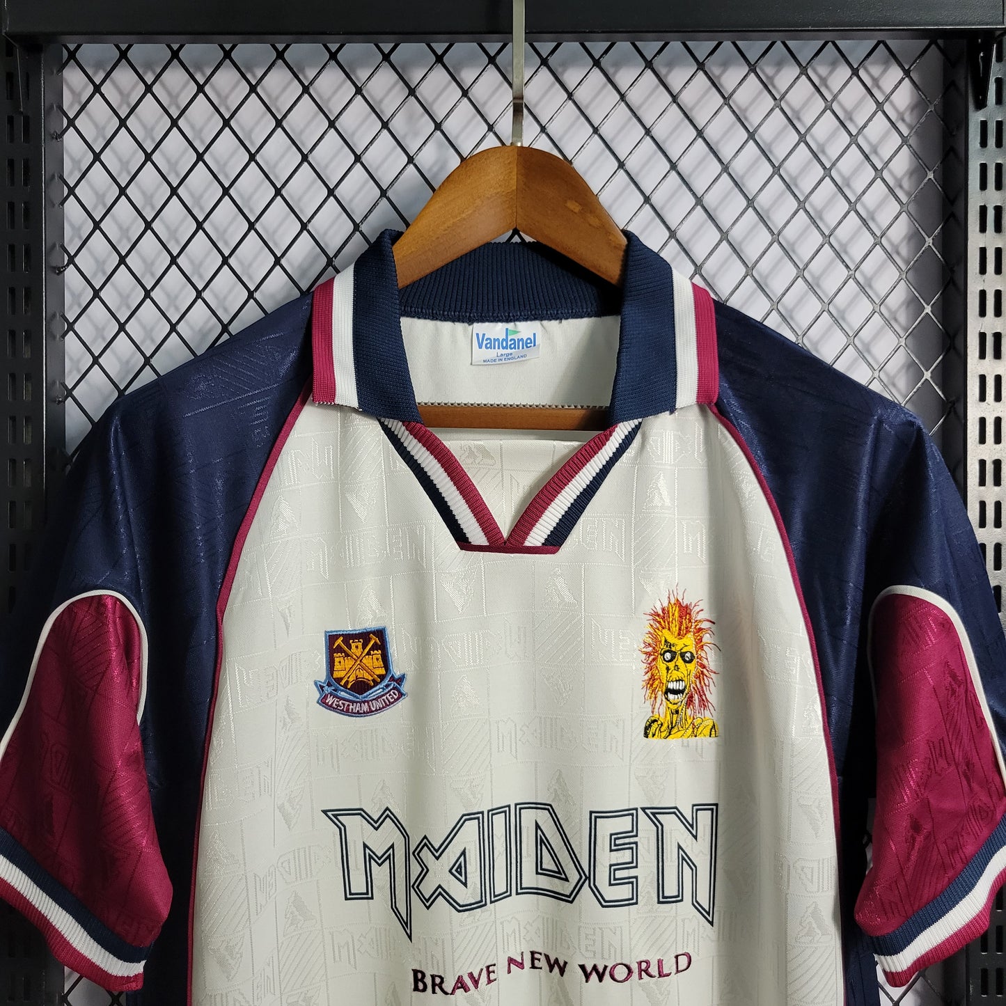 Retro 1999 West Ham Iron Maiden Away Edition Size S-XXL | 复古/Retro | R | Betty ali Chinese suppliers