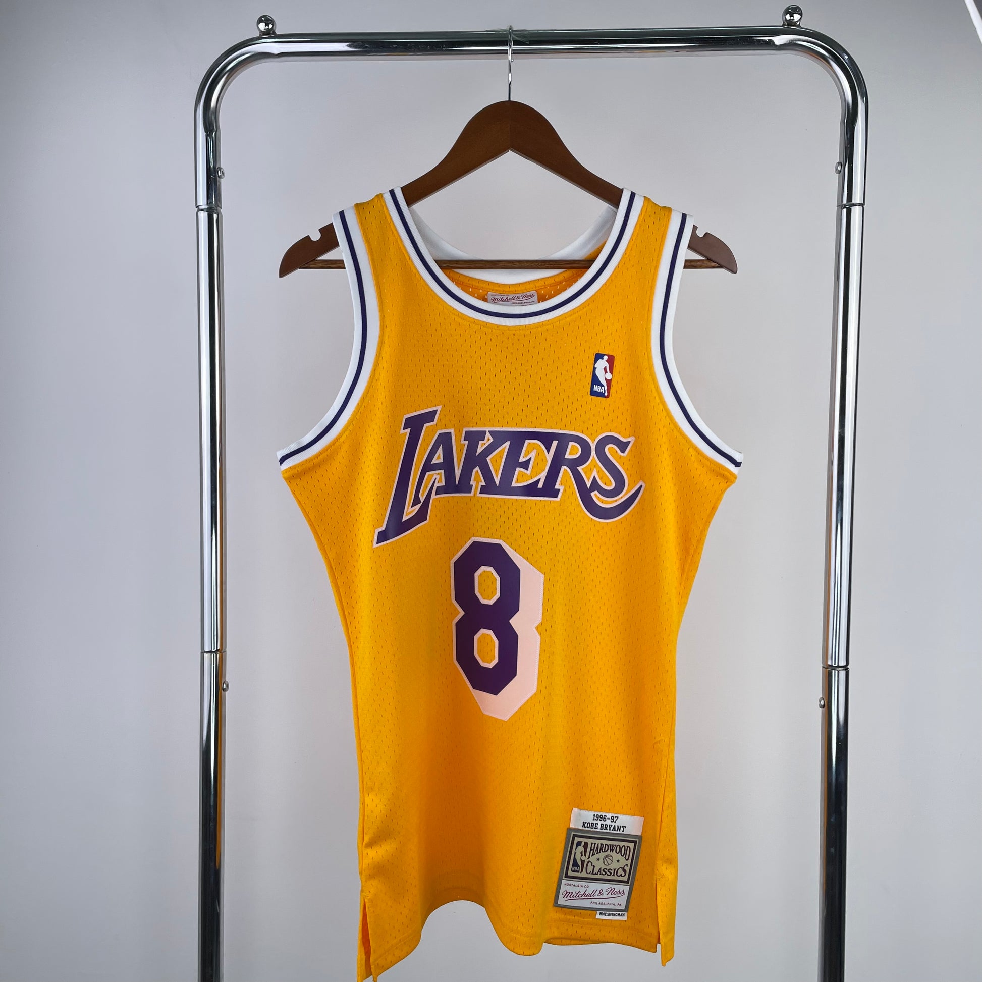 MN hot-pressed retro jersey: SW Lakers 97 season round neck yellow NBA : #8 | NBA | NBA | Betty ali Chinese suppliers