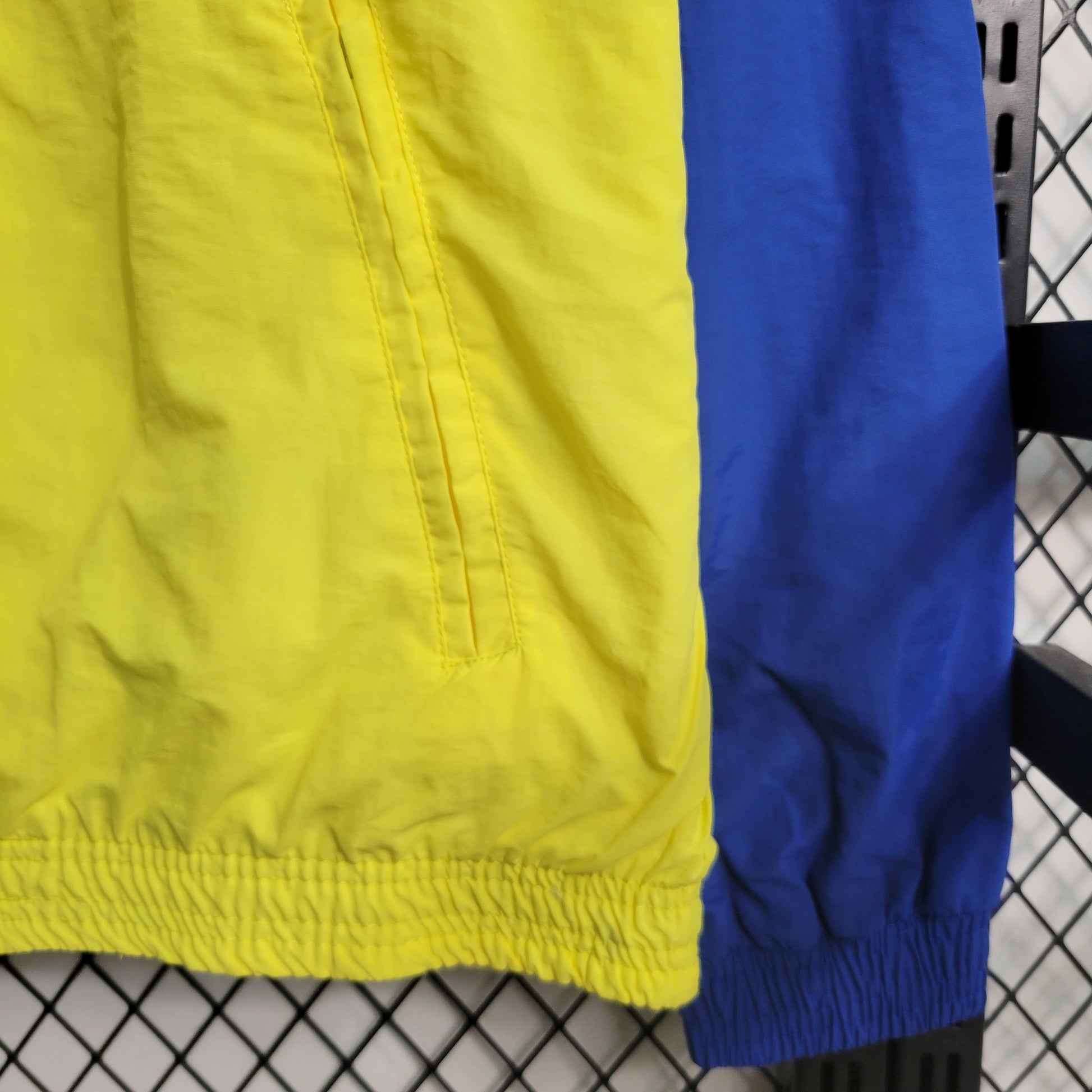 23-24 Windbreaker Al-Nassr FC Home Size S-XXL | 衬衫 | B3 | 中国供应商