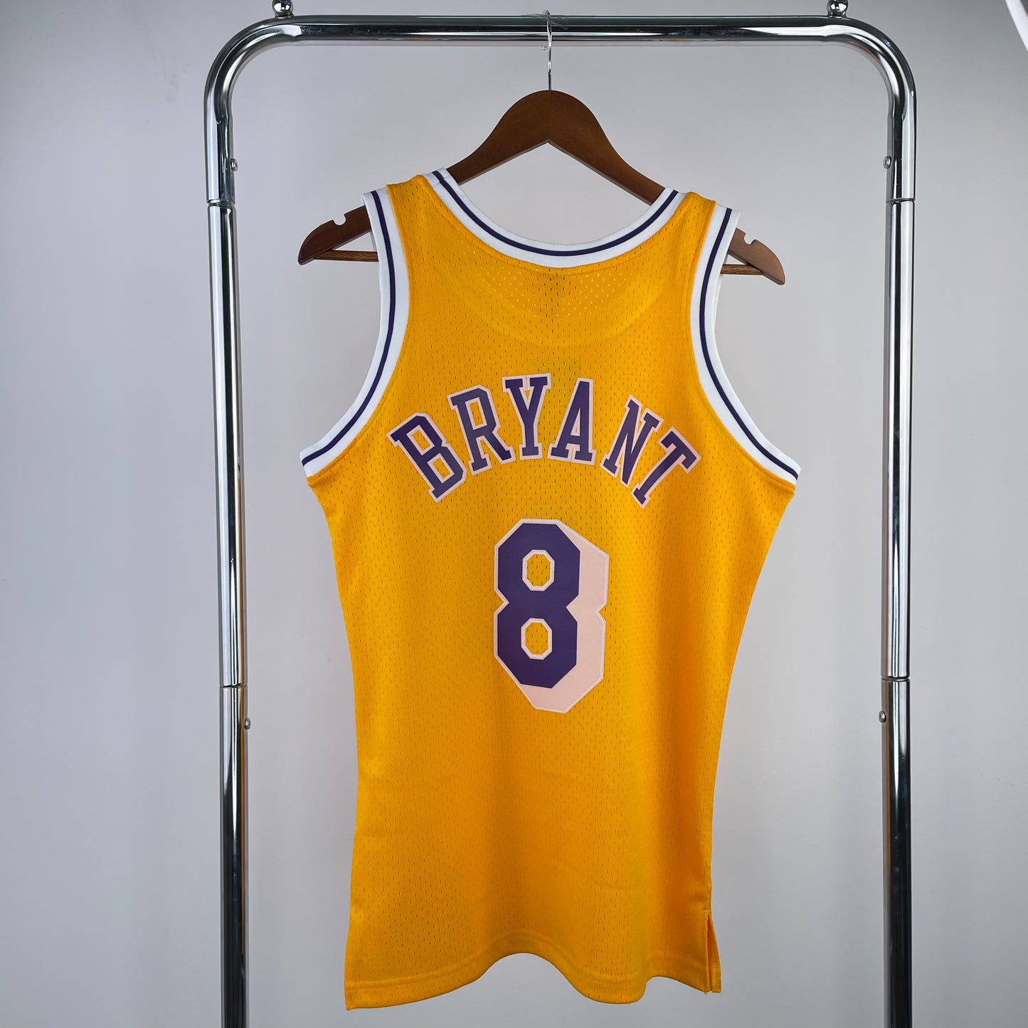 MN hot-pressed retro jersey: SW Lakers 97 season round neck yellow NBA : #8 | NBA | NBA | Betty ali Chinese suppliers