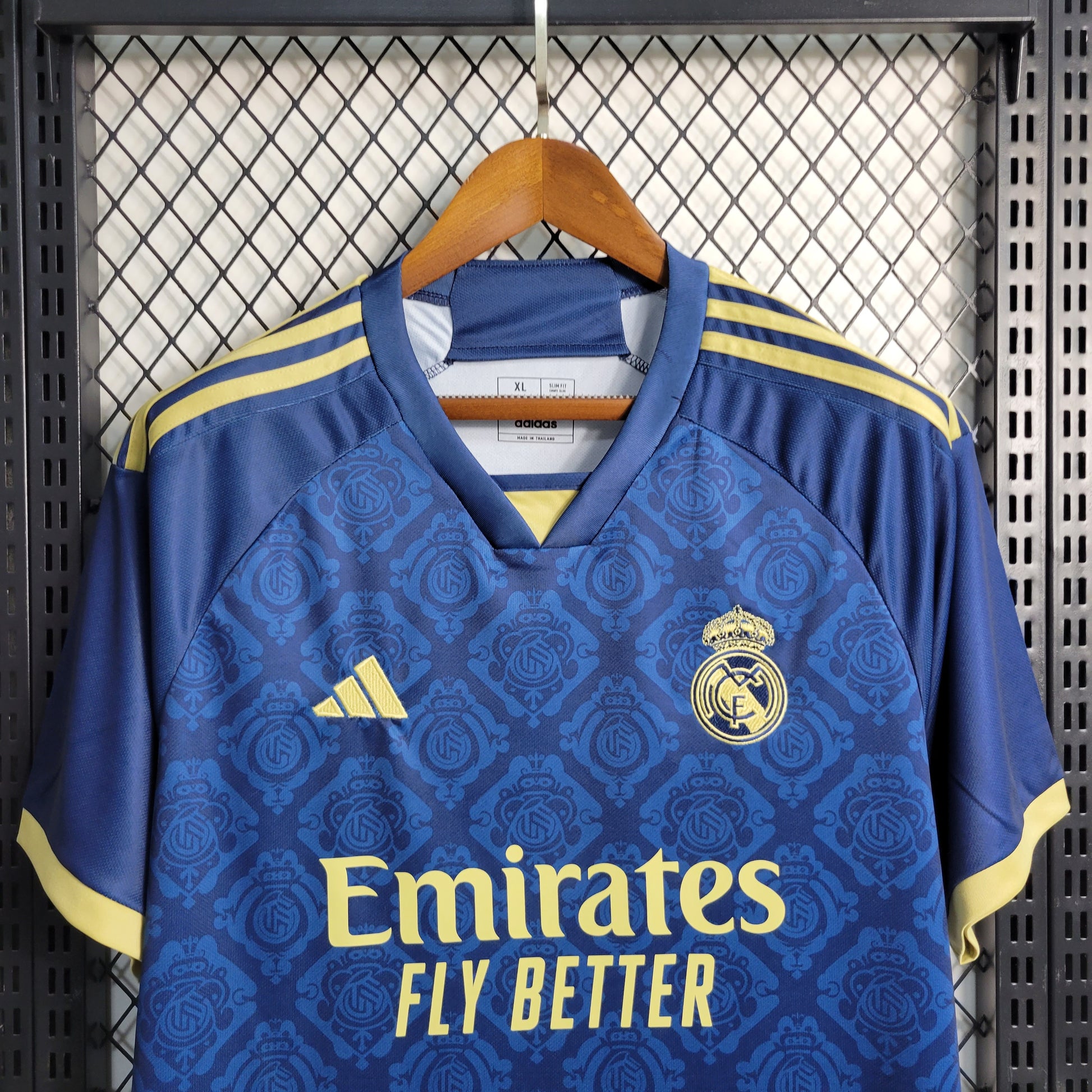 23-24 Real Madrid Royal Blue Size S-XXL（Men's fan version） | 衬衫 | M2-3 | 中国供应商