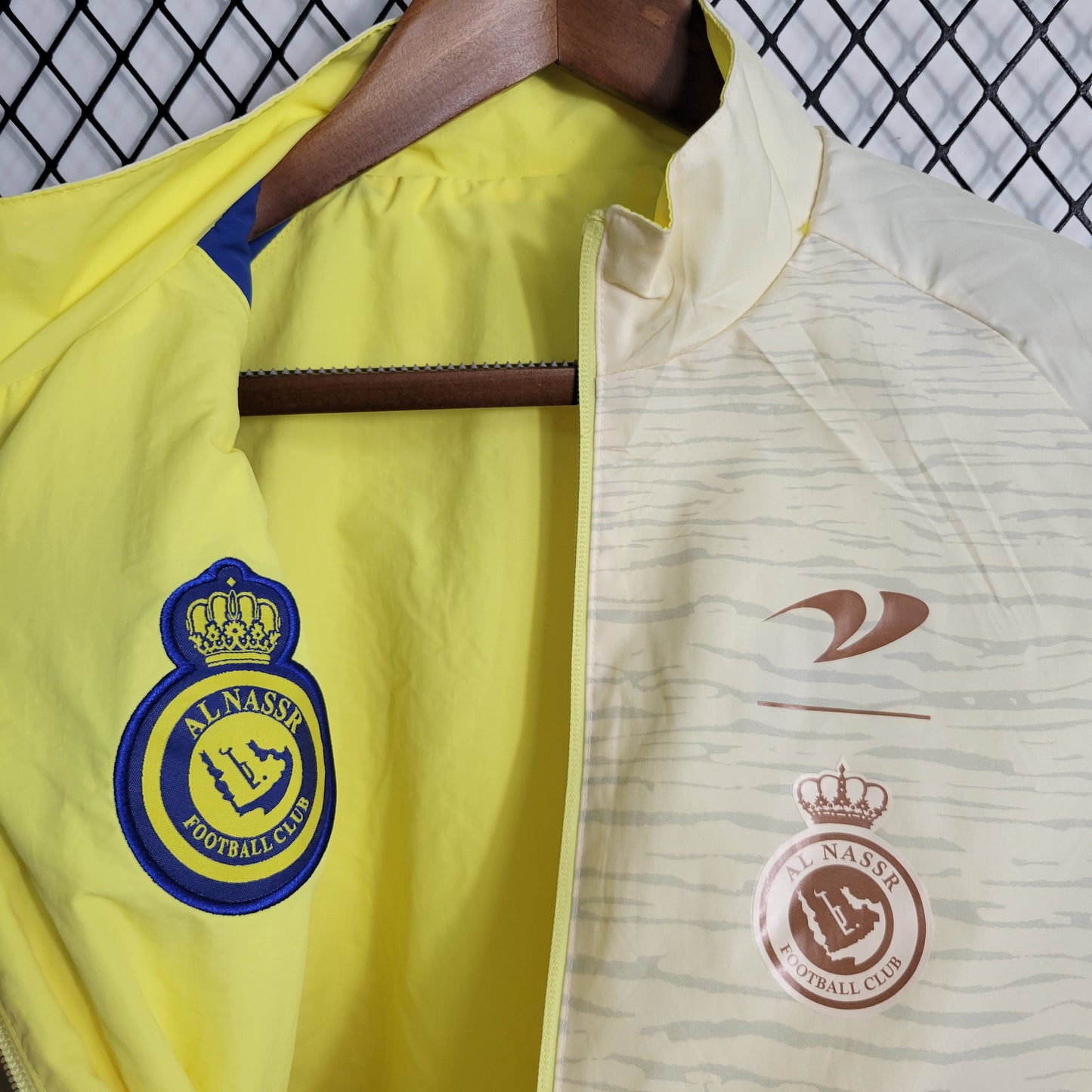 23-24 Windbreaker Al-Nassr FC Home Size S-XXL | 衬衫 | B3 | 中国供应商