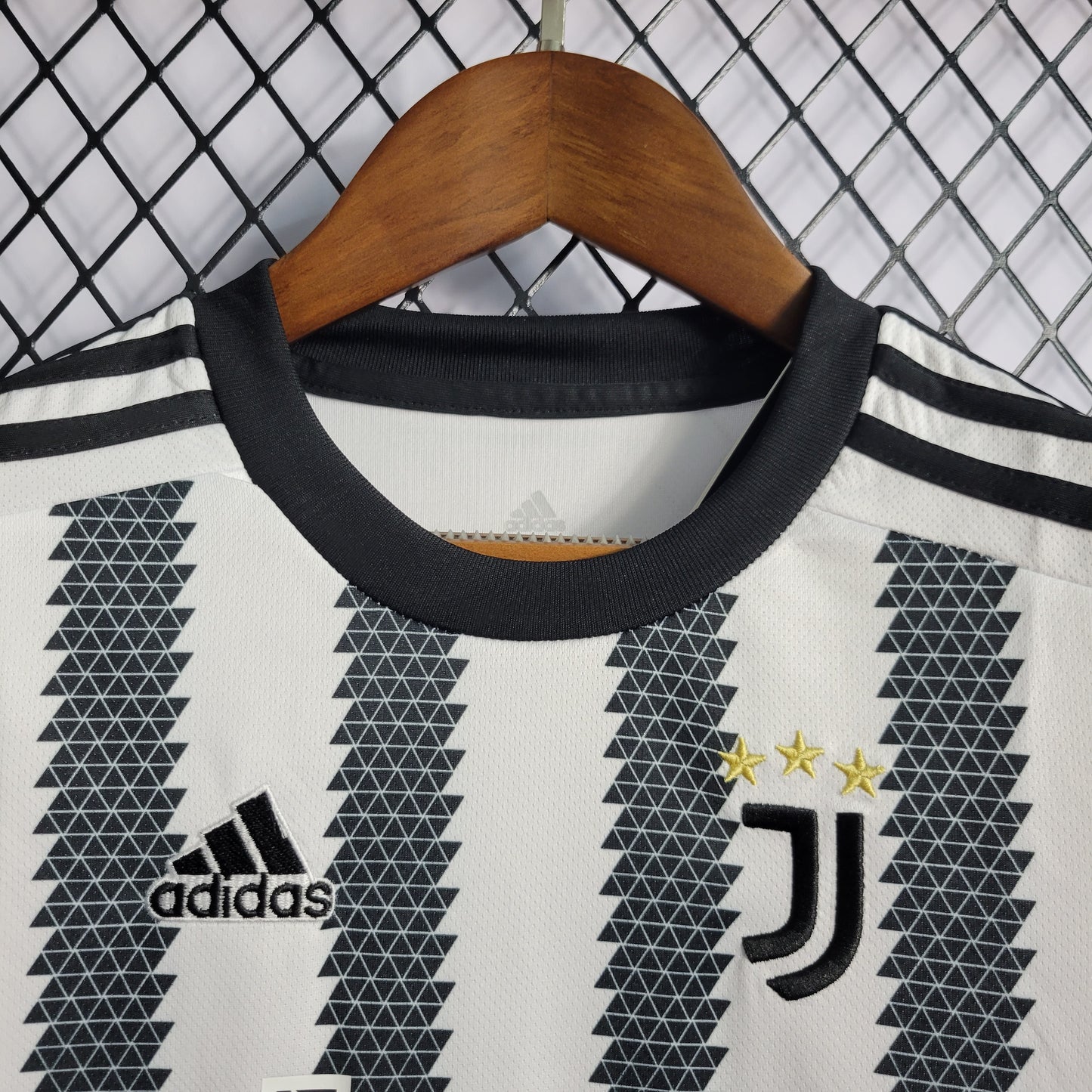 22/23 Kids Juventus Home 16-28 | 儿童套装 | M2-2 | 中国供应商